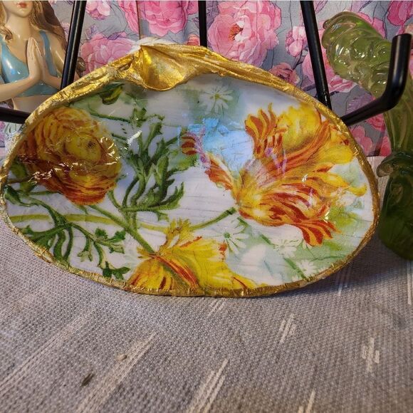 DECOUPAGE CLAM SHELL DECOUPAGE FLOWERS TRINKET DISH - Picture 3 of 11